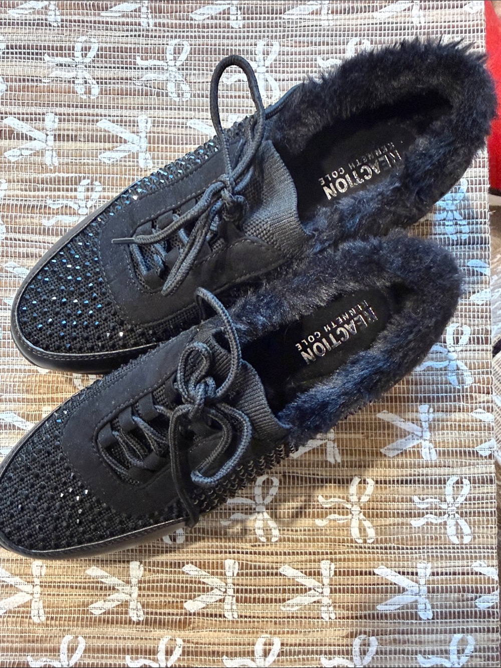 Reaction Kenneth Cole Black Sparkle Lace-Up Sneakers with Faux Fur Collar